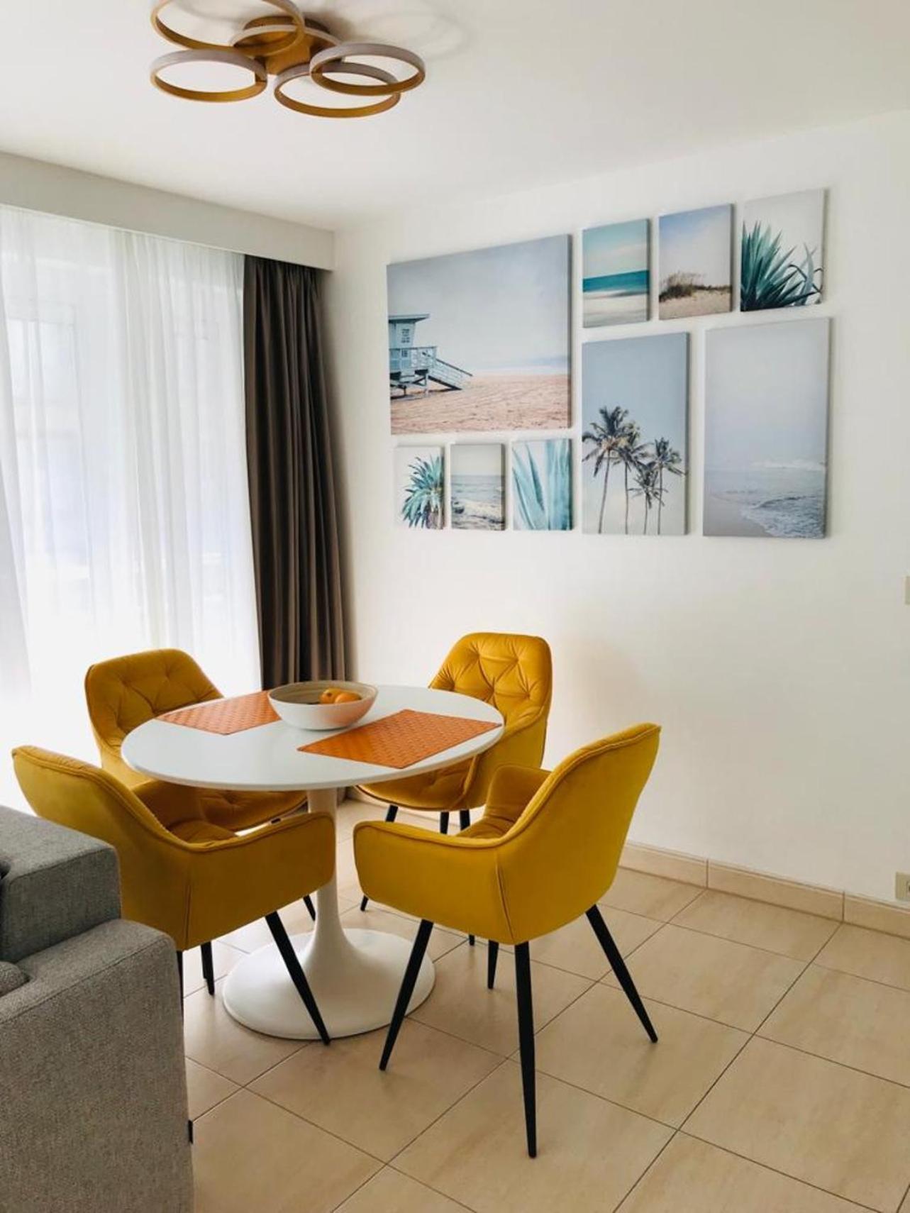 Urbanstay Suites - Beachfront Apartment In Knokke Exterior foto